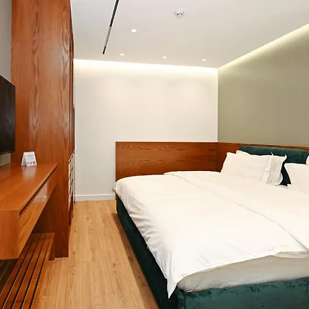 Hotel Wilson On The Bllok