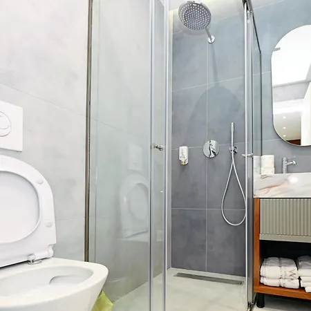 Wilson On The Bllok * Tiran